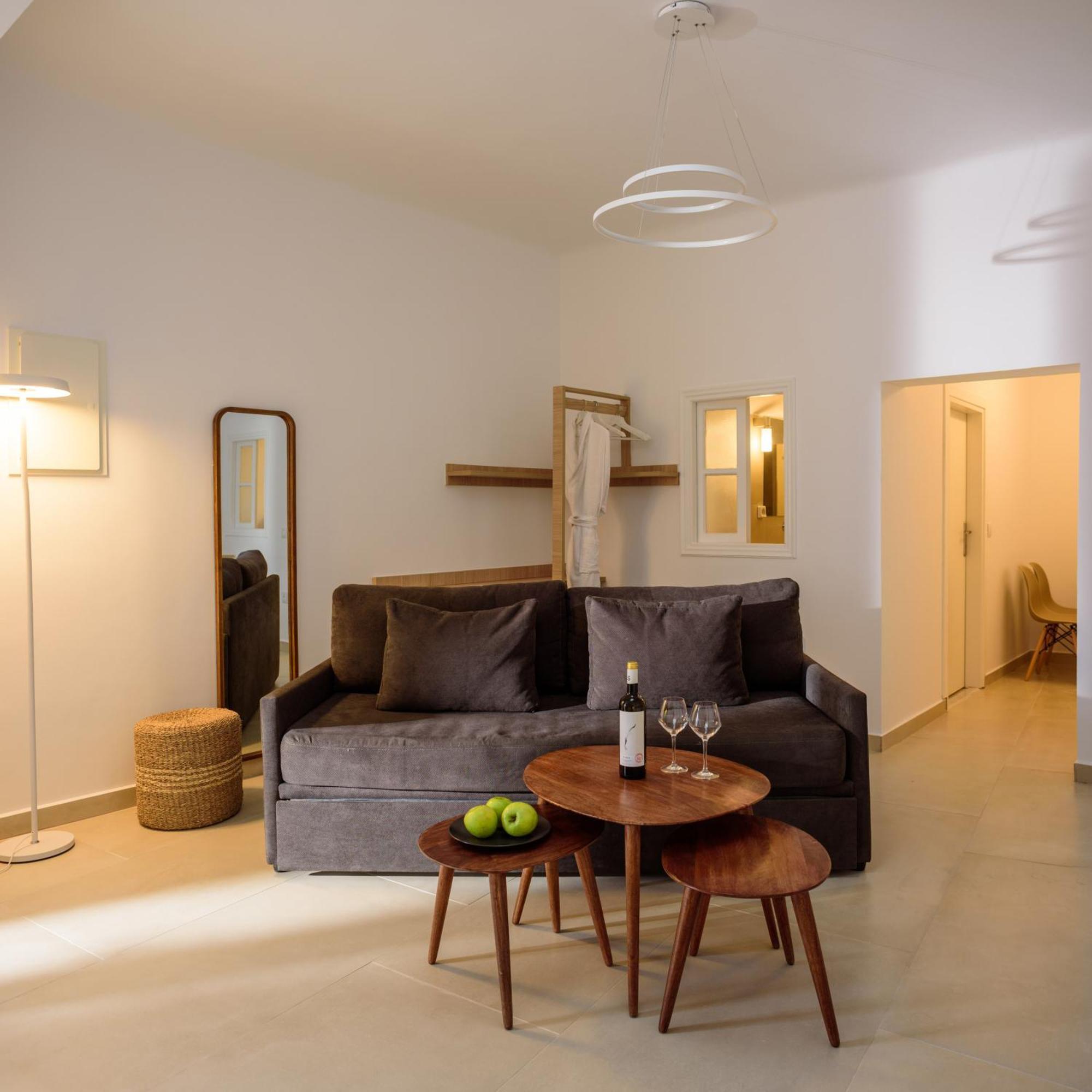 Anemos Family Suites ثيرا المظهر الخارجي الصورة