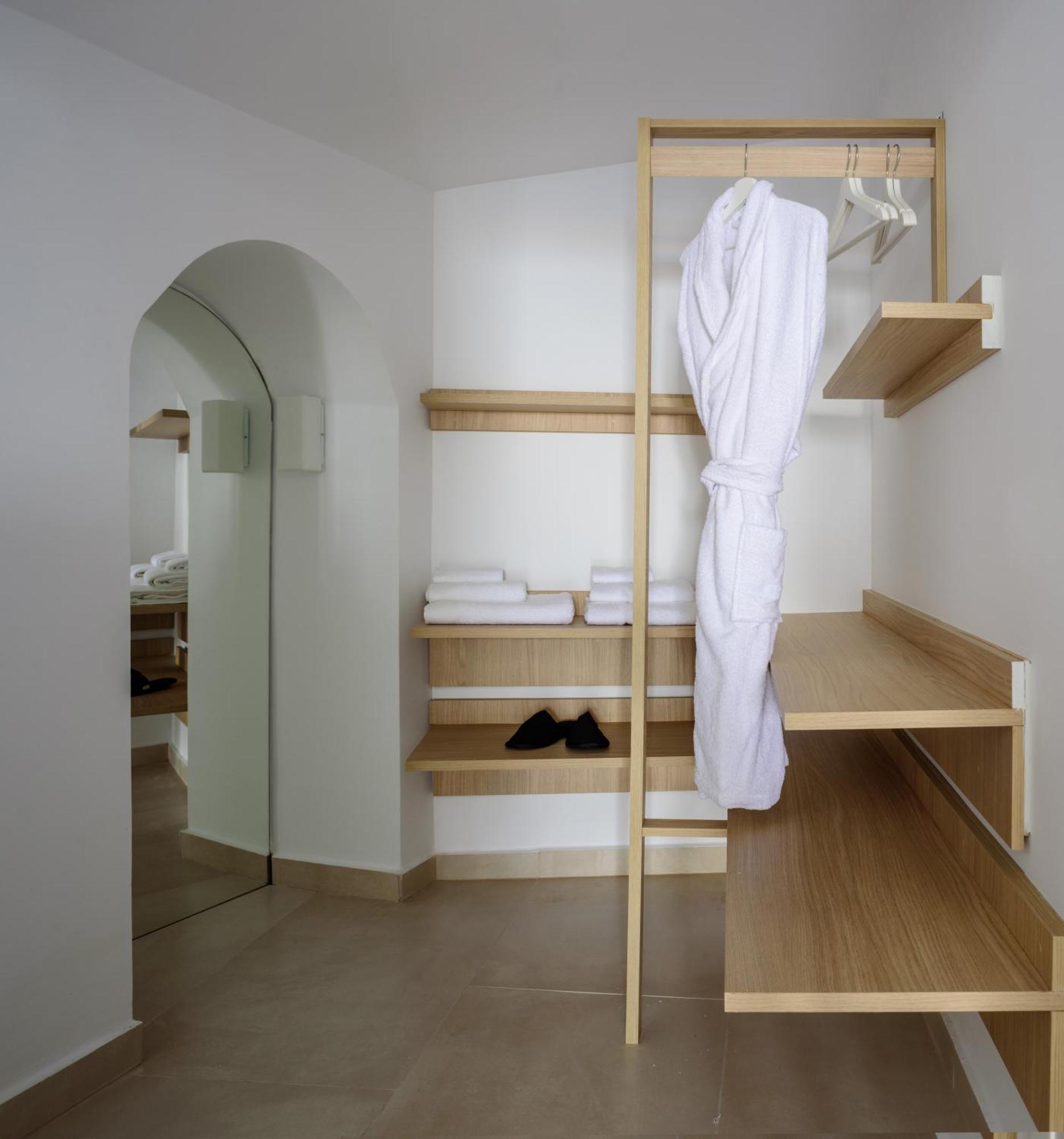 Anemos Family Suites ثيرا المظهر الخارجي الصورة